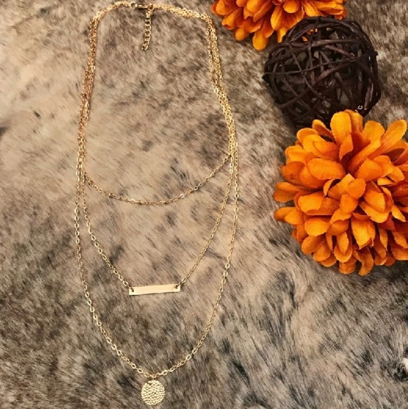 Brand New Triple Layered Gold Coin Bar Necklace - Picture 2 of 2